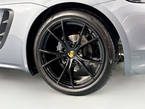 Used 2025 Porsche 718 Cayman RWD image 29