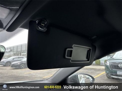 Certified 2025 Volkswagen Jetta Sport image 35