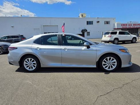 Used 2024 Toyota Camry LE image 8