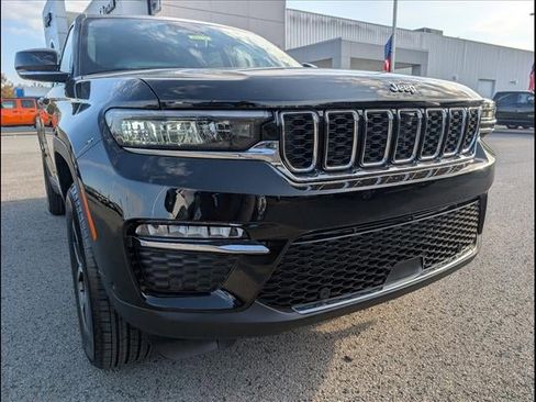 New 2025 Jeep Grand Cherokee Limited w/ Luxury Tech Group II image 22