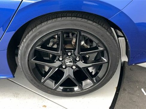 Used 2023 Honda Civic Sport image 32