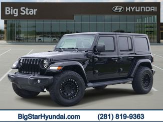 Used 2021 Jeep Wrangler Unlimited Sahara w/ Dual Top Group AWD/4WD video 1