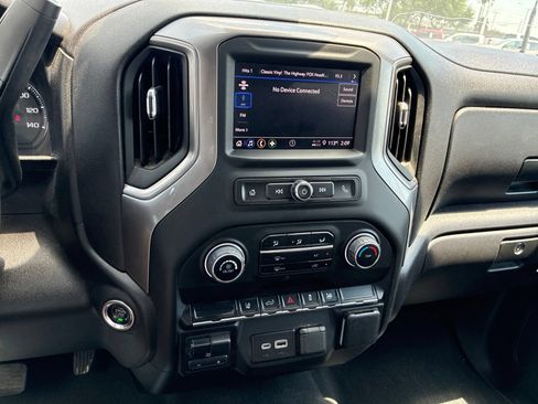 Used 2025 Chevrolet Silverado 2500 Custom w/ Custom Convenience Package AWD/4WD image 16