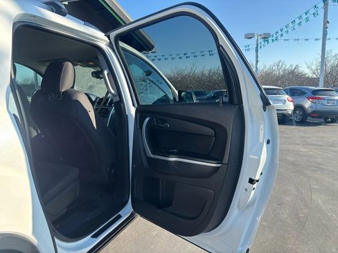 Used 2012 GMC Acadia SL image 16