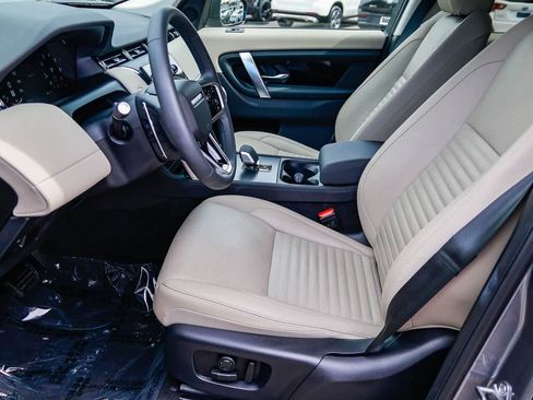 Used 2025 Land Rover Discovery Sport S image 19
