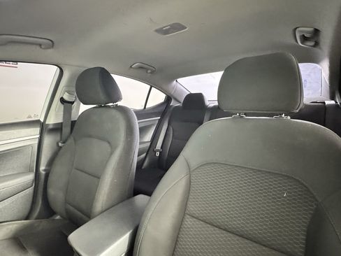Used 2020 Hyundai Elantra SE w/ Cargo Package (C1) FWD image 13