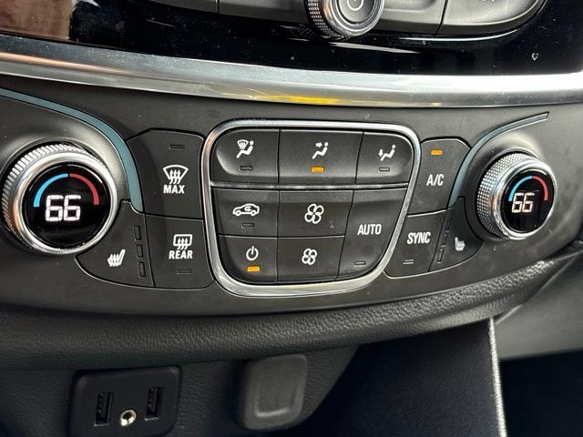 Used 2023 Chevrolet Traverse LT AWD/4WD image 16