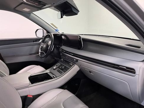 Used 2025 Hyundai Palisade SEL FWD image 11
