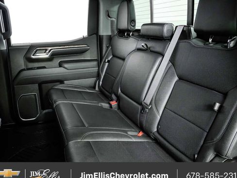 Used 2023 Chevrolet Silverado 1500 LTZ AWD/4WD image 18