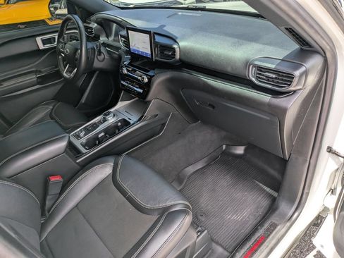Used 2022 Ford Explorer ST AWD/4WD image 14