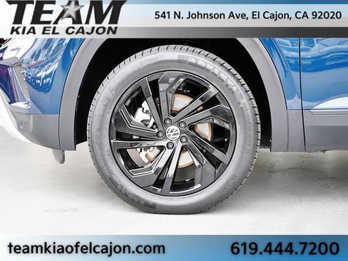 Used 2023 Volkswagen Atlas SE w/ Panoramic Sunroof Package FWD image 7