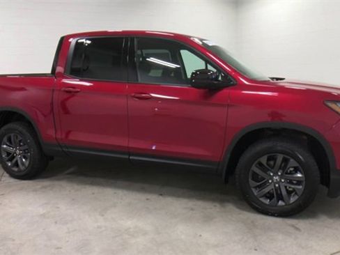 Used 2021 Honda Ridgeline Sport image 3