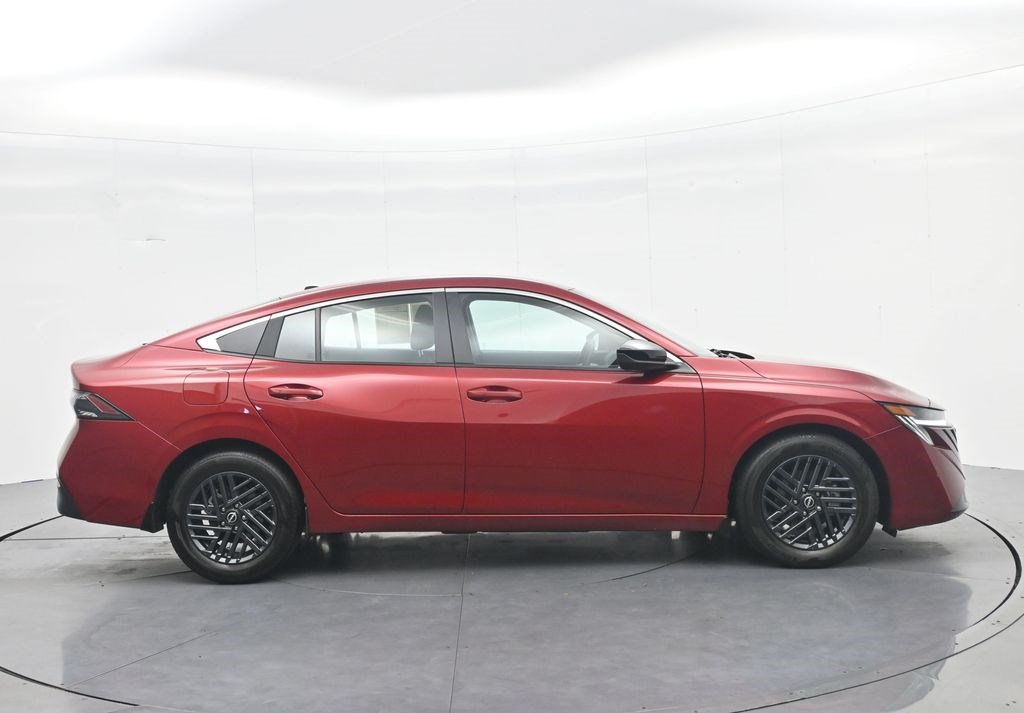 Used 2026 Nissan Sentra SV w/ Floor Mat Package FWD image 4