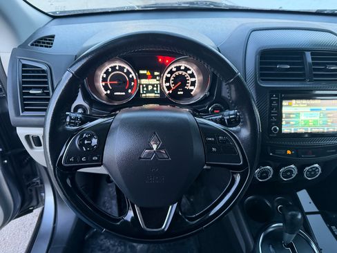 Used 2017 Mitsubishi Outlander Sport SE image 15