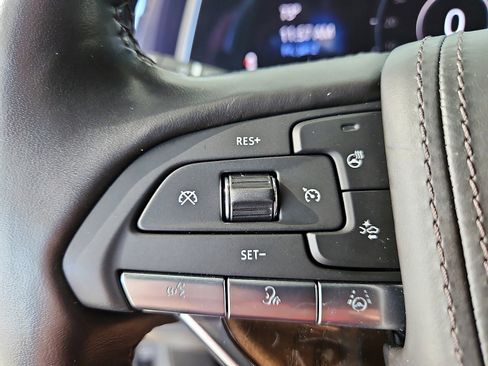 Certified 2024 Cadillac Escalade Premium Luxury Platinum w/ Heavy-Duty Trailer Package image 21