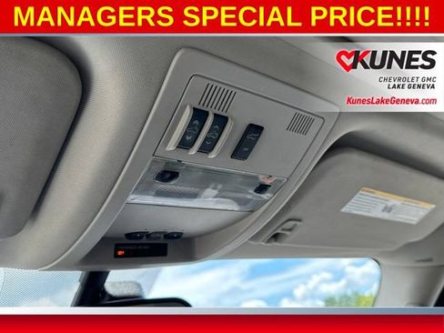 Used 2009 GMC Yukon XL SLT w/ Preferred Package AWD/4WD image 21
