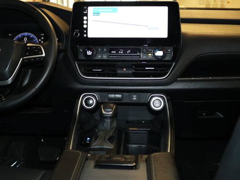 Used 2024 Toyota Grand Highlander AWD image 59