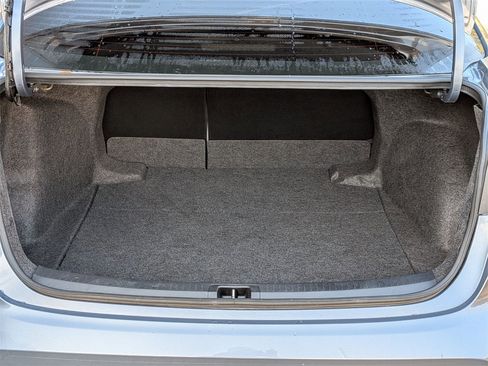 Used 2025 Toyota Corolla LE image 22