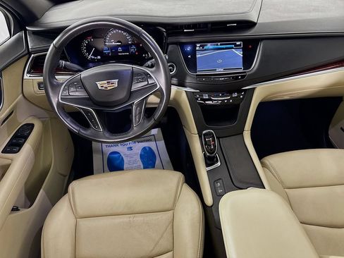 Used 2018 Cadillac XT5 Premium Luxury w/ Driver Assist Package FWD image 30