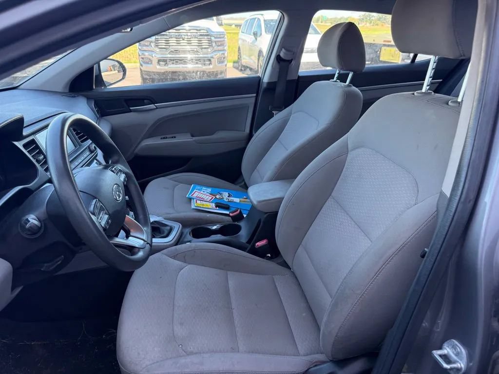 Used 2020 Hyundai Elantra SEL FWD image 13