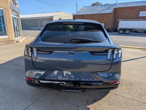 Used 2021 Ford Mustang Mach-E Premium image 7