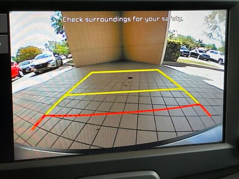 Used 2025 Kia Soul LX w/ LX Technology Package image 22