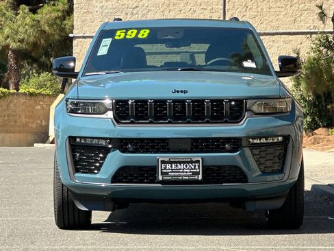 New 2026 Jeep Grand Cherokee Limited AWD/4WD image 8