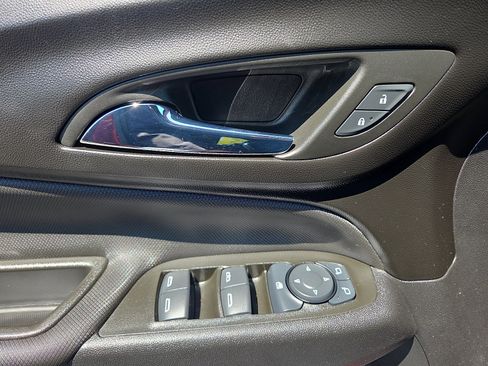 Used 2024 Chevrolet Equinox RS AWD/4WD image 31