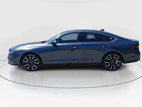 Used 2024 Honda Accord Touring image 4