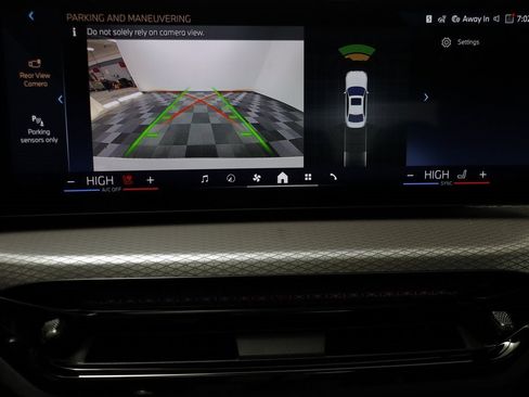 New 2026 BMW 330i Sedan w/ Convenience Package image 10