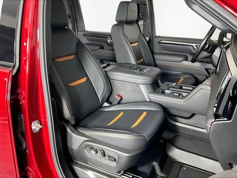 Certified 2025 GMC Sierra 2500 AT4 w/ AT4 Premium Plus Package image 30