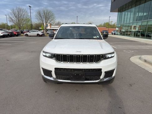 Used 2024 Jeep Grand Cherokee L Limited w/ Luxury Tech Group II image 4