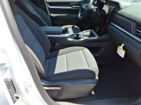 New 2026 GMC Terrain Elevation AWD/4WD image 8
