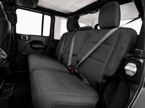 Used 2024 Jeep Wrangler Unlimited w/ Convenience Group AWD/4WD image 15