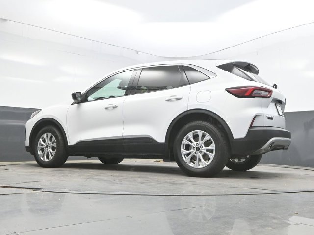 Used 2023 Ford Escape Active AWD/4WD image 44