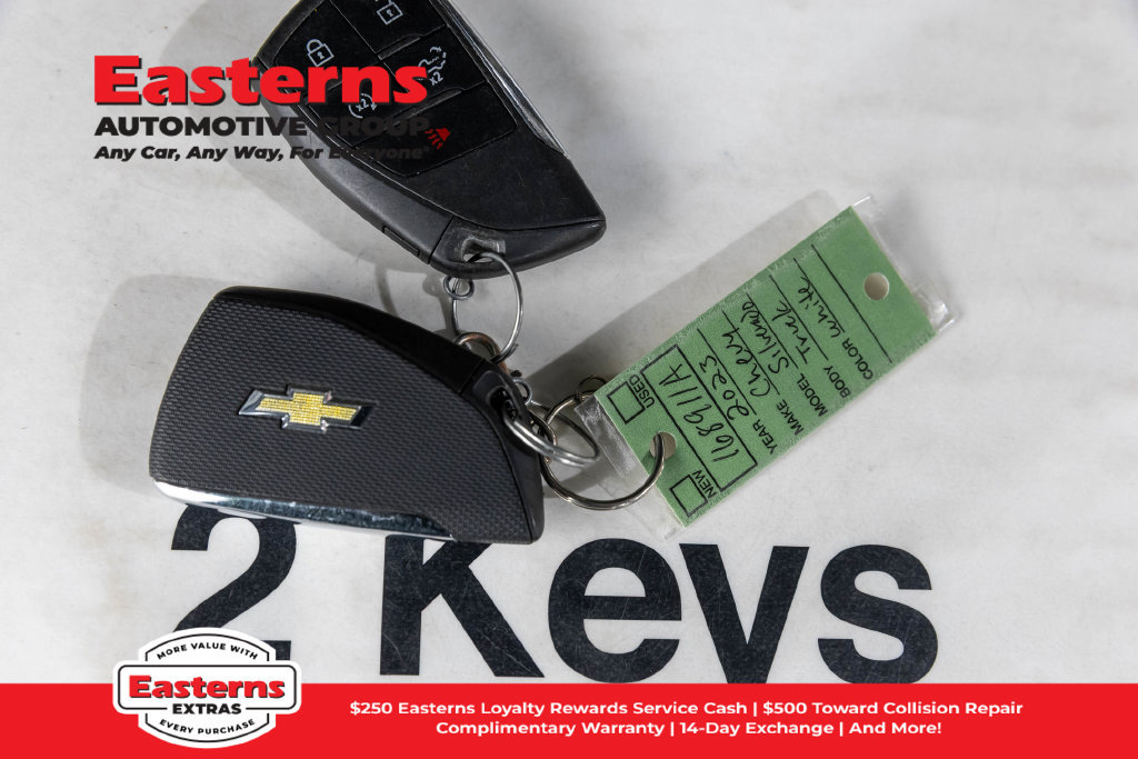 Used 2023 Chevrolet Silverado 1500 LT AWD/4WD image 27