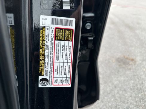 Used 2024 Toyota Highlander LE image 46