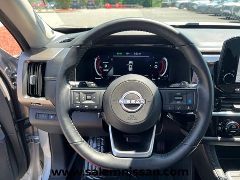 Used 2025 Nissan Pathfinder Platinum w/ Cargo Package AWD/4WD image 13
