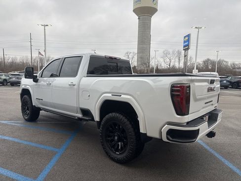 Used 2024 GMC Sierra 2500 AT4 w/ AT4 Preferred Package image 17
