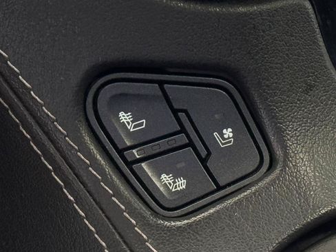 Used 2020 Chevrolet Suburban Premier AWD/4WD image 20