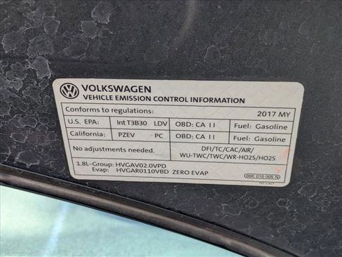 Used 2017 Volkswagen Beetle 1.8T FWD image 23