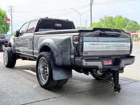 Used 2022 Ford F450 Platinum w/ FX4 Off-Road Package image 13