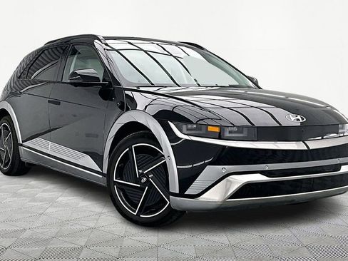 Used 2025 Hyundai Ioniq 5 Limited image 12