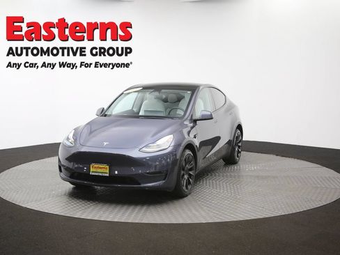 Used 2023 Tesla Model Y AWD image 49