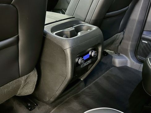 Used 2025 Buick Enclave Preferred AWD/4WD image 28