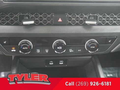 Certified 2024 Honda Accord EX image 28