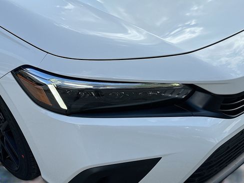 Used 2023 Honda Civic Sport image 33