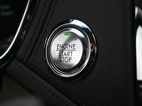 Used 2017 Lincoln Continental Reserve w/ Technology Package image 33