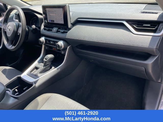 Used 2025 Toyota RAV4 XLE FWD image 16
