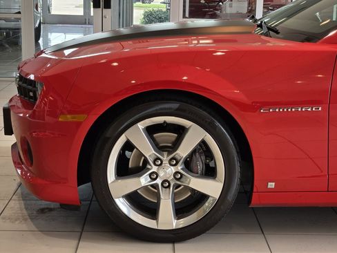 Used 2010 Chevrolet Camaro SS w/ RS Package RWD image 9